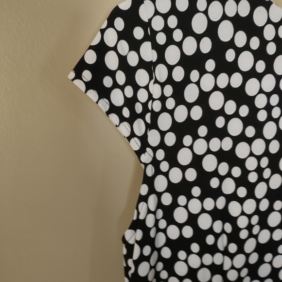 Liz Claiborne silky dress - Picture 4 of 4